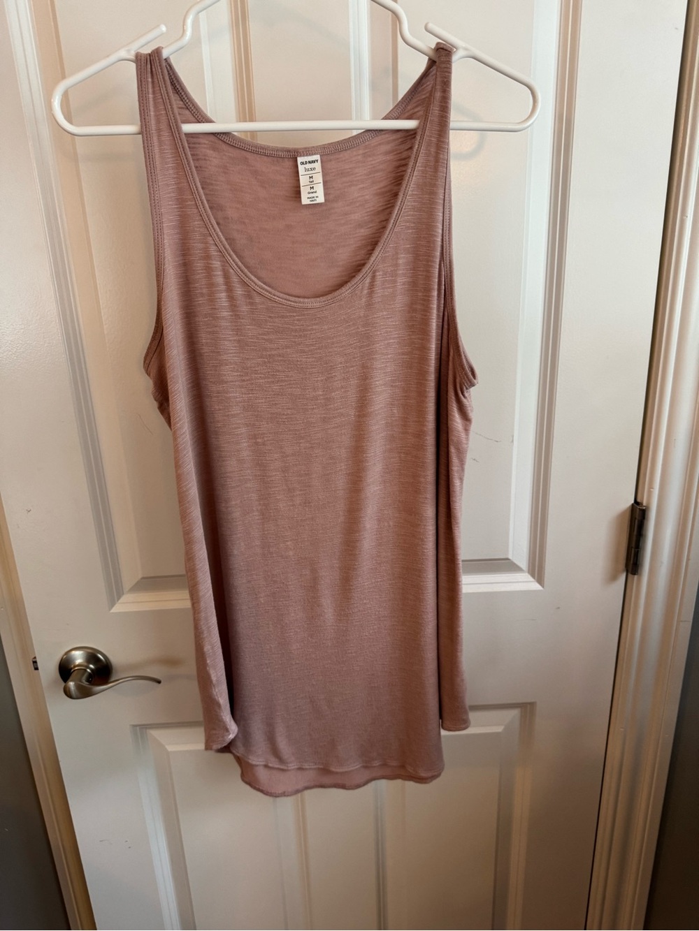 Old Navy Tall Scoop Neck Tank in Mauve Taupe